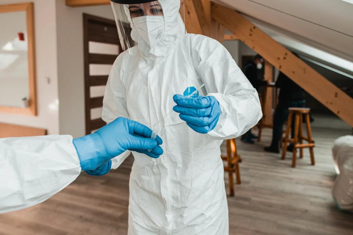 شركات معدات الحماية الشخصية (PPE)
